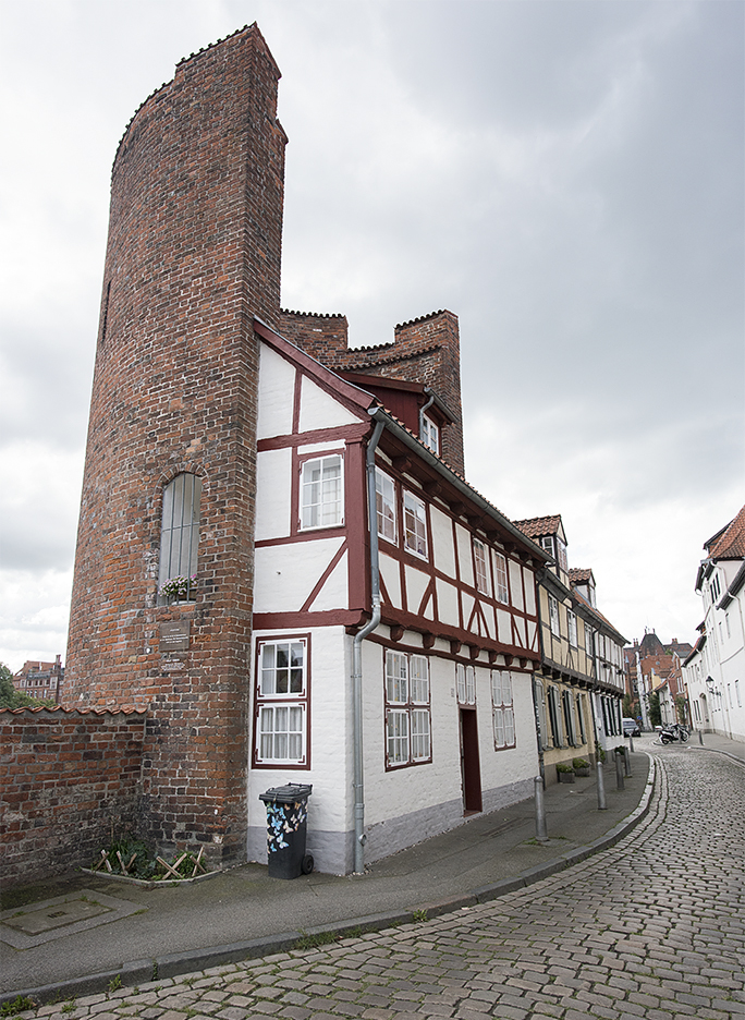 Schleswig Holstein Ostsee 09_2015 KA7_4072 als Smartobjekt-1 Kopie.jpg - Direkt in die alte Stadtmauer gebaut